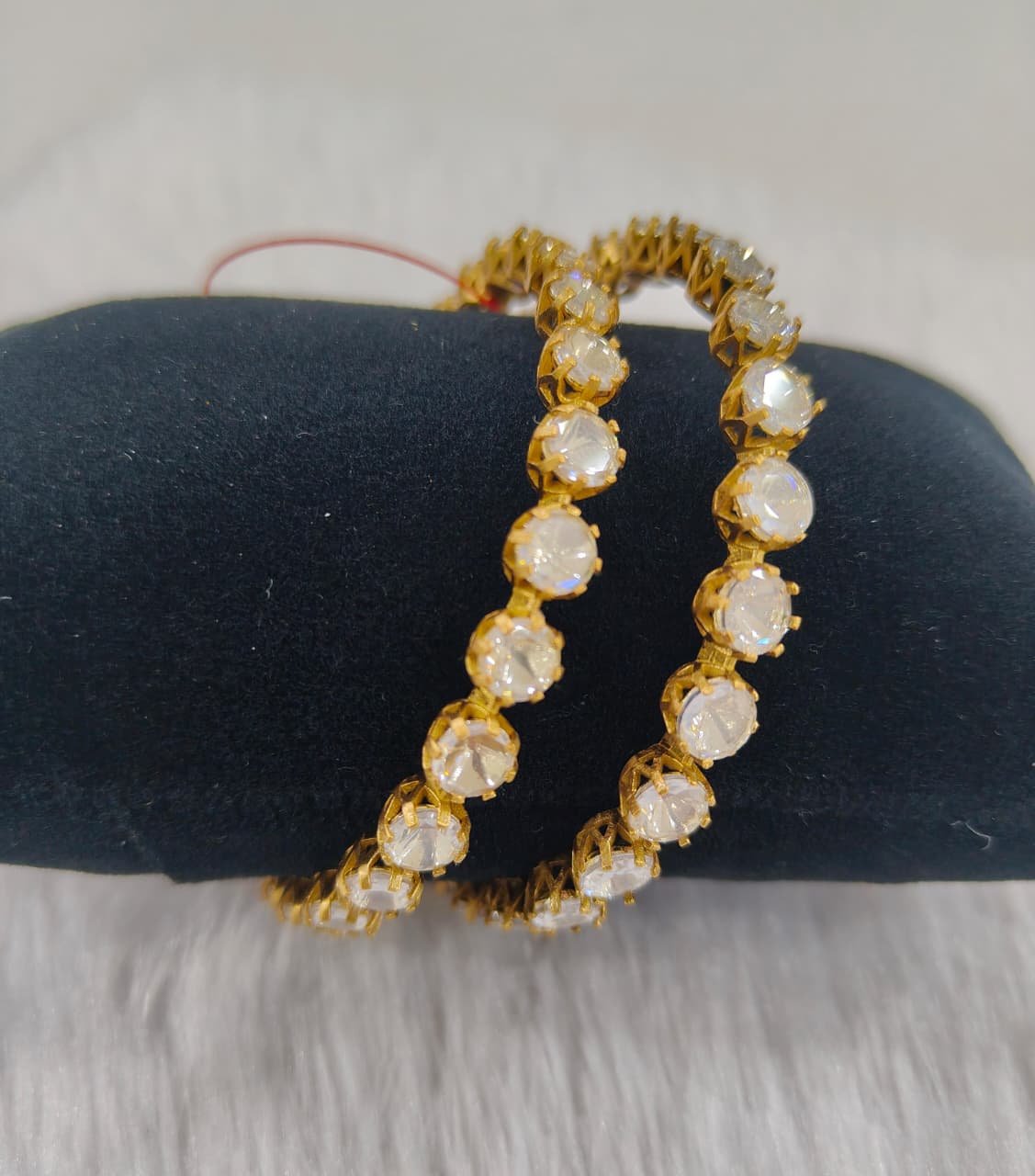 MOSSAINATE BANGLE(2.6) NON OPENABLE